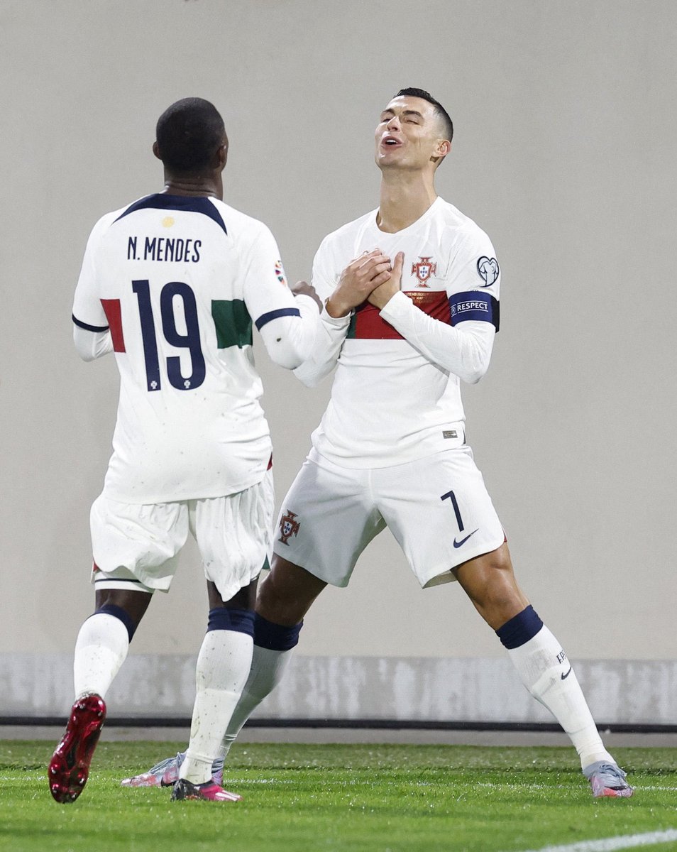 Eu te amo, Cristiano Ronaldo. 😭