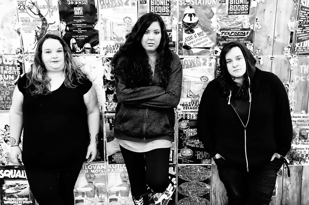 Atrocity Girl and Kitty Junk are bringing Seattle rock to the UK next month!
We host them on
6 April @ The Piper, Hastings – with Charlie Austin and UrgentSea 
8 April @ The Hope &amp; Anchor, London – with I, Doris and The Anderson Tapes 
Tix and vids here! bit.ly/3LWx4rh