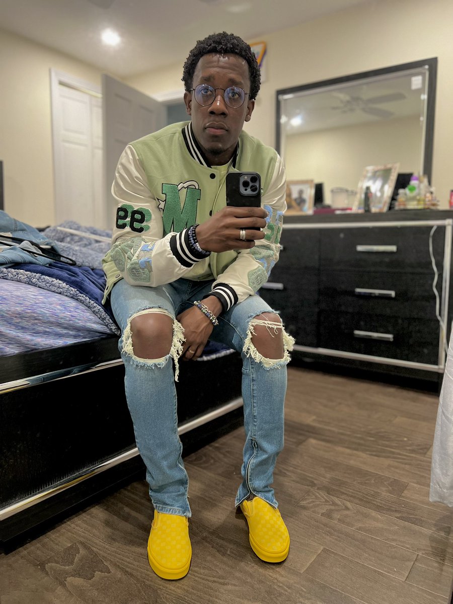 Duclozil19's tweet photo. 🥷🃏 https://t.co/jkcU3XBd42