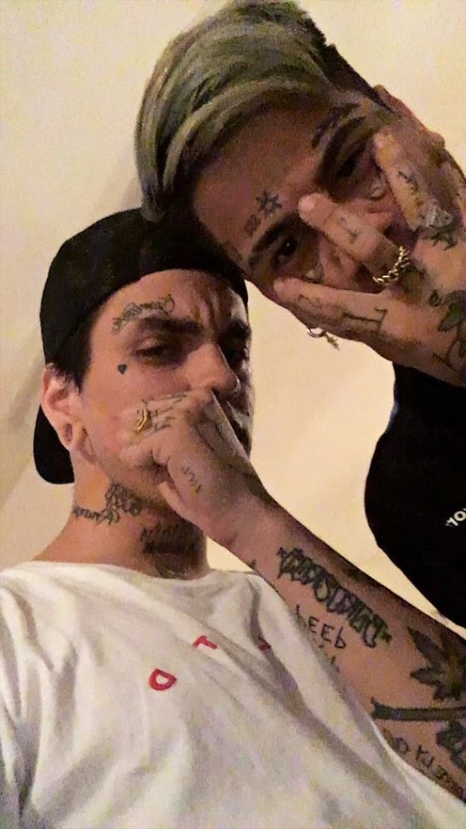 nahiacfr's tweet photo. 29/03 vuelven los vampiros 🦇🦇🦇 https://t.co/rJRQdgE01G