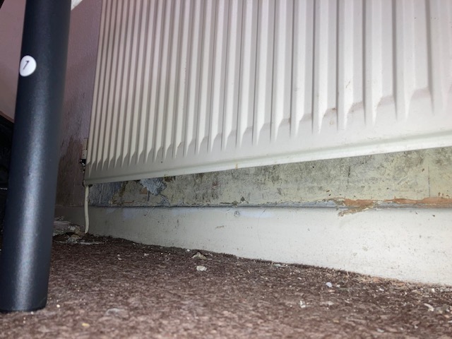 dennisrobdal's tweet photo. These are the conditions @amcomanagement  have let tenants live in. Some reported up to 6 years ago, no heating for 3 months in winter and still felt it justifiable to increase rent by £120pcm @Zoopla @rightmove @NRLAssociation @SalfordCouncil @AndyBurnhamGM @salford_mayor https://t.co/N4JcRUWOJE