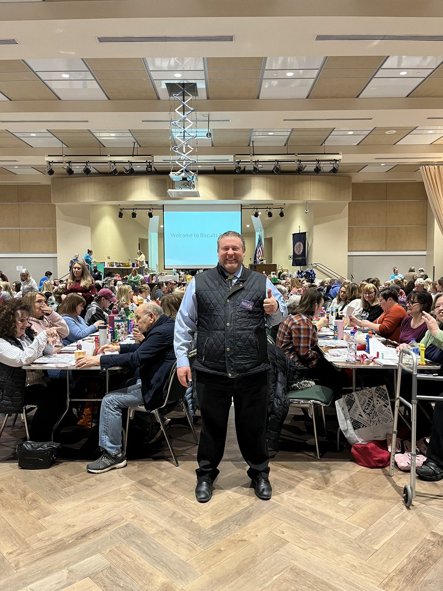 DeLucaForJudge's tweet photo. So great to see many folks supporting such a worthwhile cause at Biscuit Bingo at the IBEW!  #ProtectAnimals https://t.co/dU3w9NnOsa