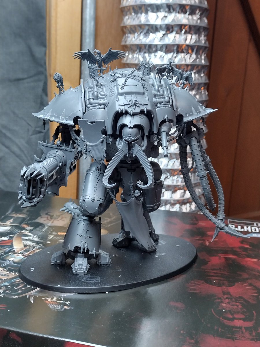 Khazrack's tweet photo. Knight Abominant #darkmechanicum #chaosknights40k #warhammer40k #buildingwarhammer https://t.co/UmCQj42H6d