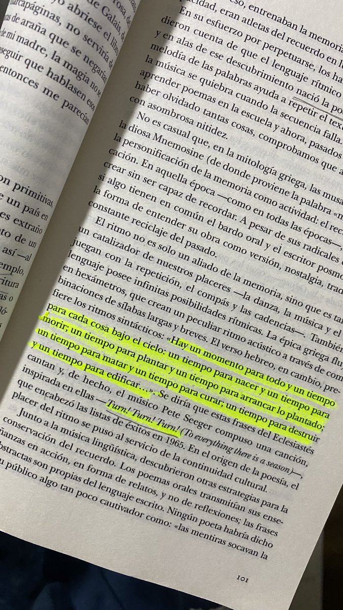 danieladuqueari's tweet photo. El infinito en un junco 💚📚Mucho amor para este libro https://t.co/NXPebrjMPl
