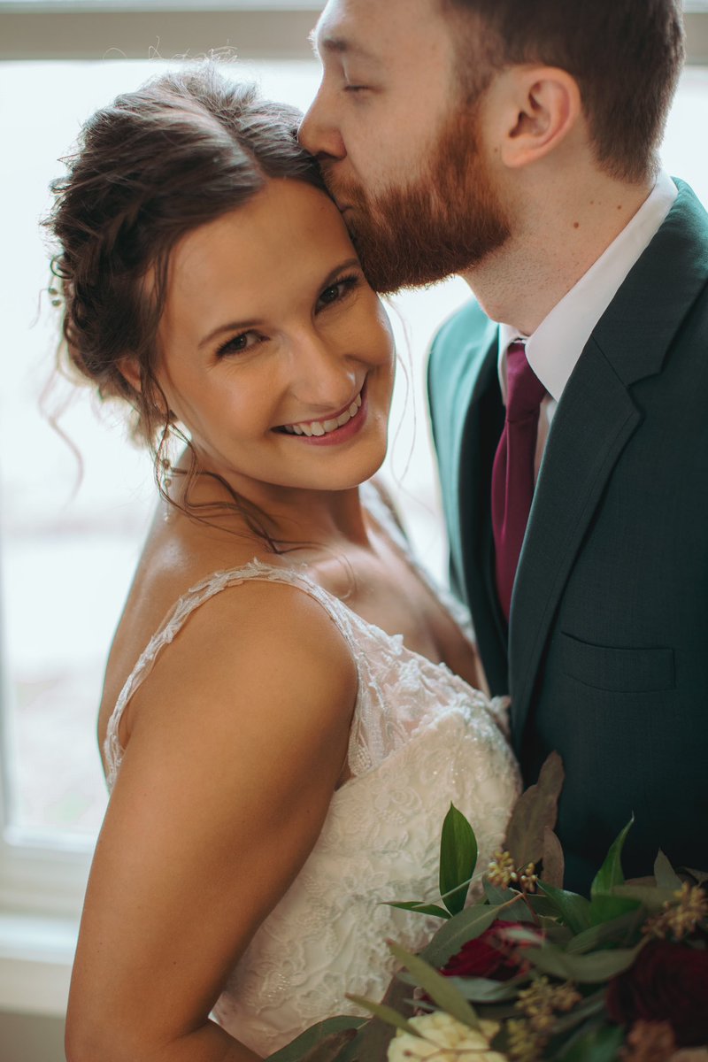 DaniBeebs's tweet photo. Can’t believe it’s been a year already. Happy anniversary to my wonderful husband. 

PS….. Purdue sucks https://t.co/dHouh4gl2o