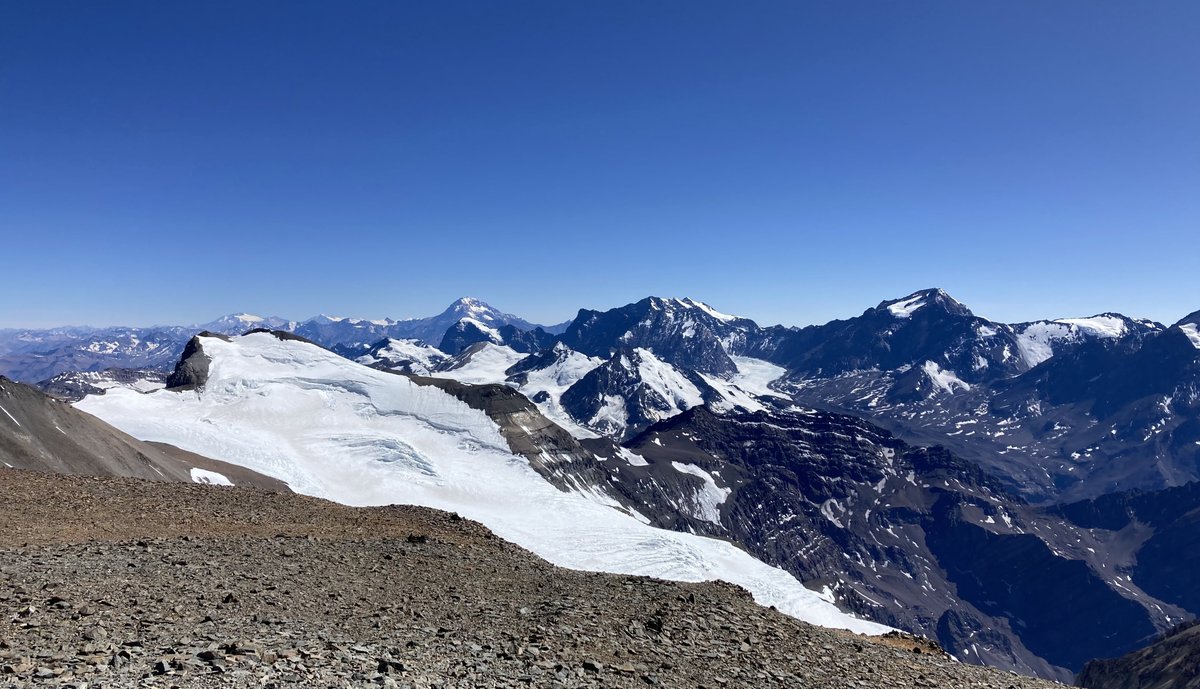 geastonvargas's tweet photo. To Jean Baptiste Ammirati, a kind person and dear friend, a young and brilliant researcher who, with his intelligence and strength contributed enormously to the understanding of Andean seismicity, and especially of the San Ramón Fault... We'll have his legacy. 
@UChile_Geologia https://t.co/RsCKdv3VTp