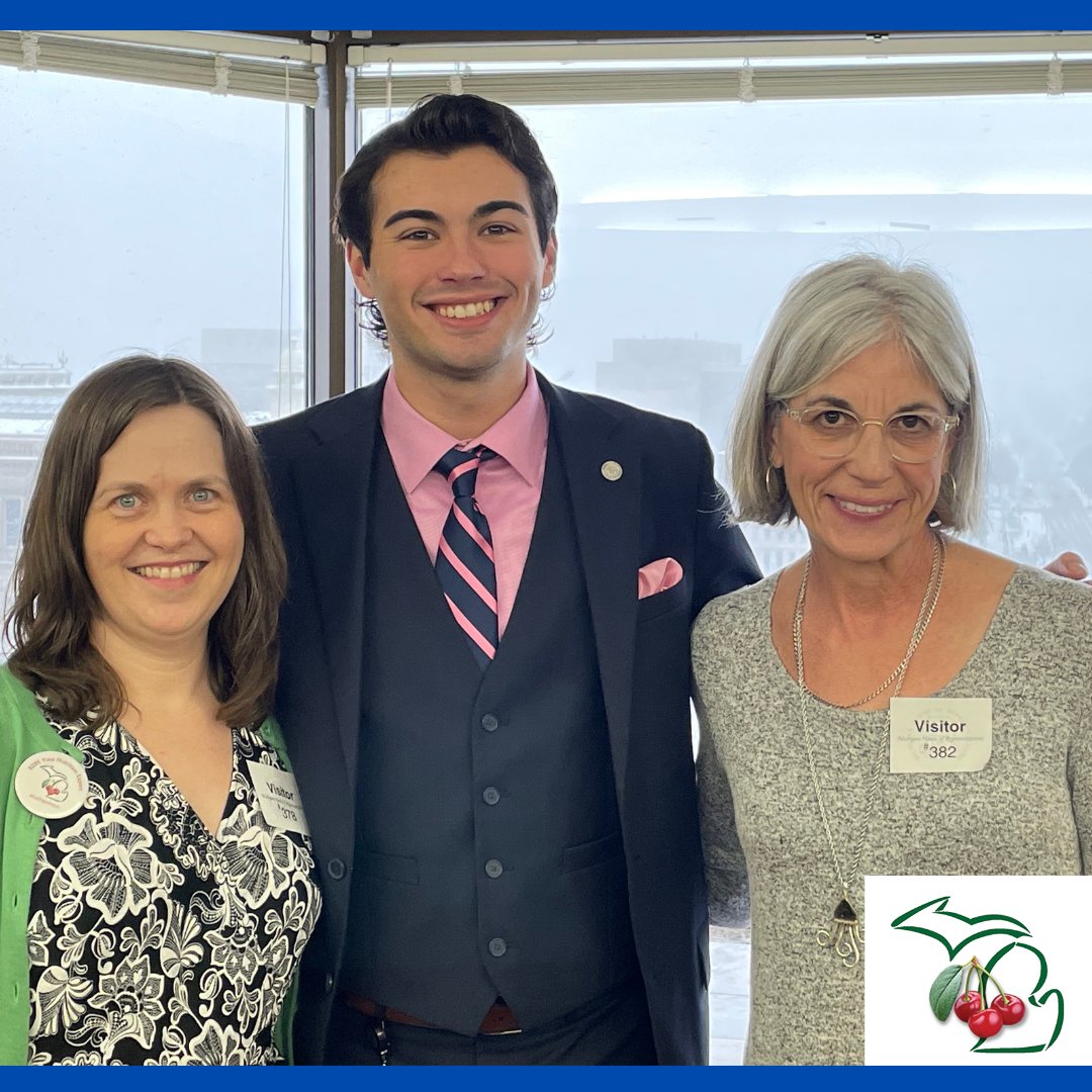👓️ Look 👓️ 
Heather Dover, MS RDN &amp; Peggy Everts, RDN met with <a href="/JasperRMartus/">Jaz</a>  (district 69, Flushing) to discuss the role of our profession in a Healthy Michigan including accessing MNT by qualified providers.

#MiMNTLicensure #MiAND #EatRightMich  #Dietitianapproved