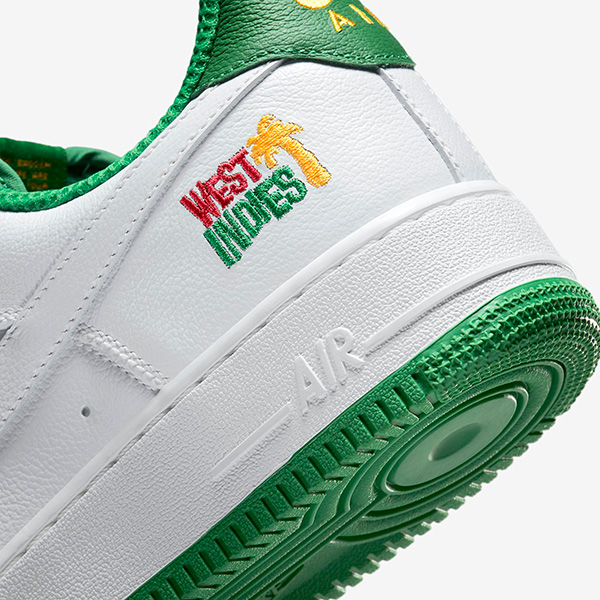 KicksDeals's tweet photo. The white/classic green "West Indies" Nike Air Force 1 Low Retro QS is just over $50 OFF retail at $96.78 + FREE shipping.

BUY HERE -> https://t.co/qey2XQRccd (promotion - use code SPRING at checkout)

🌴 Deal ends 3/26 at 9 PM PT. https://t.co/M8VzulyjJu