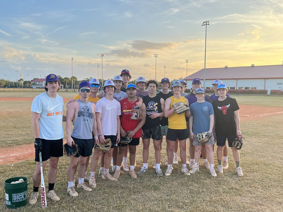 Raiders with a light workout tonight.  Open play tomorrow. GO RAIDERS!!!!
#Memories
#Thesedaysarentcomingback
#TogetherByDimash