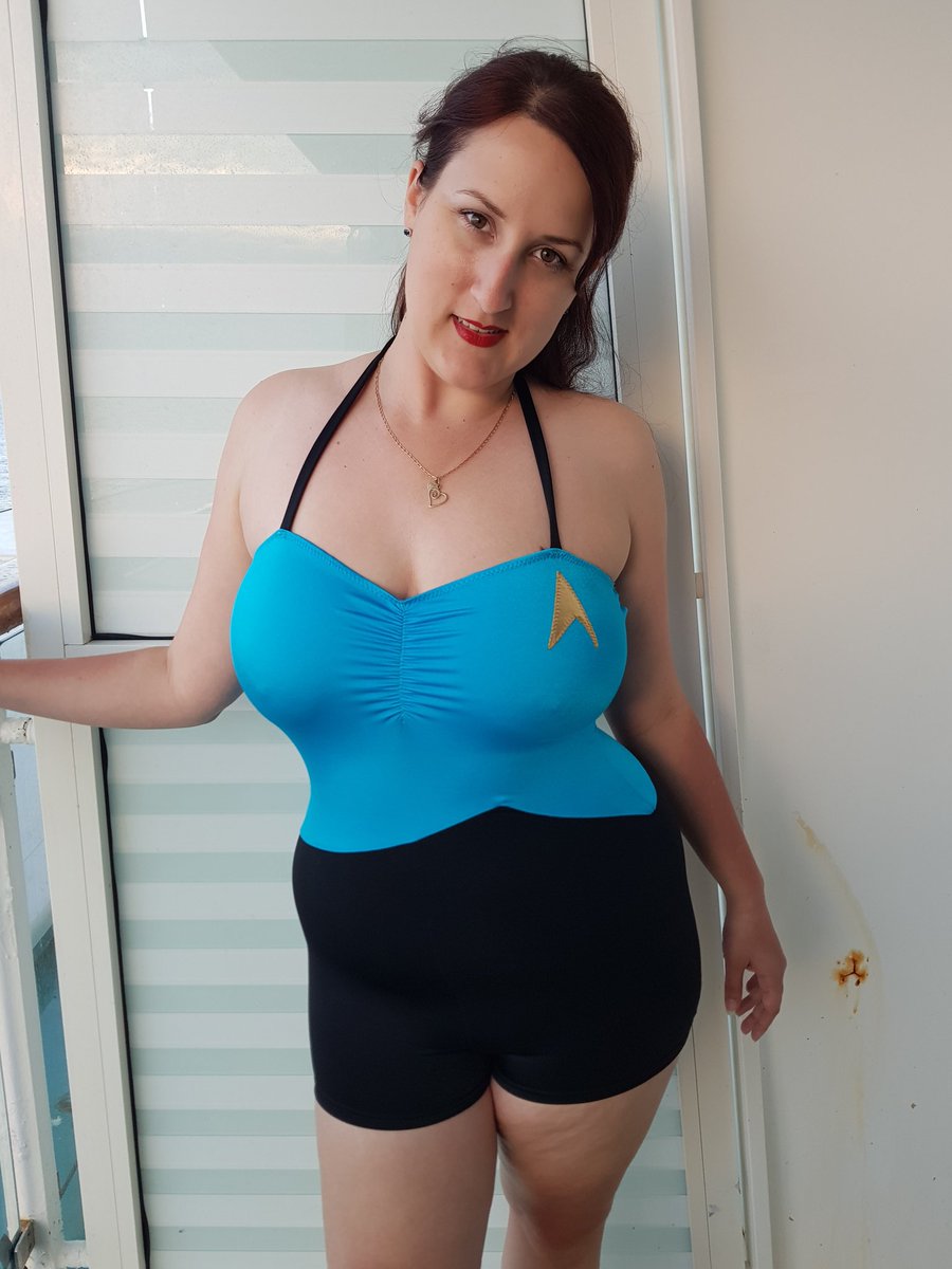 PrincessJazzCosplay #wearestarfleet tweet media