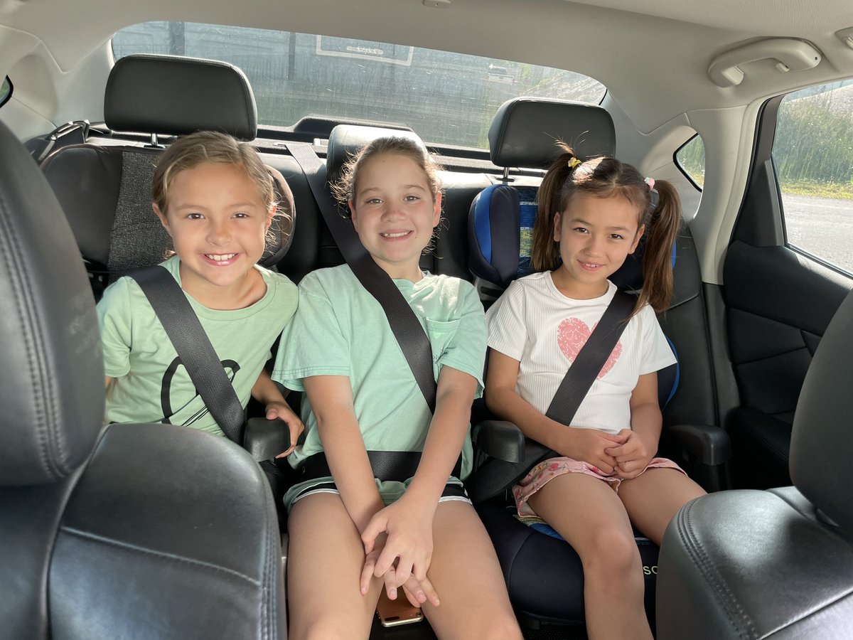TaylorLyn0702's tweet photo. Birthday Celebrations for the big 8 yr old! ❤️ https://t.co/OUfhXaRPTf