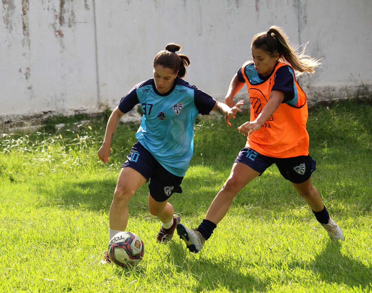 alexmoraes78's tweet photo. #GuriasEstreladas seguem o trabalho de preparação.
#CruzeiroRS #ClubeDaCidade #FutebolFeminino https://t.co/HL2BKUIESD