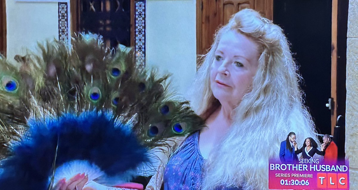 90DayShitShow's tweet photo. Does she really have to bring the fan everywhere? #90DayFiance #90DayTheOtherWay https://t.co/RYCUSahcDP