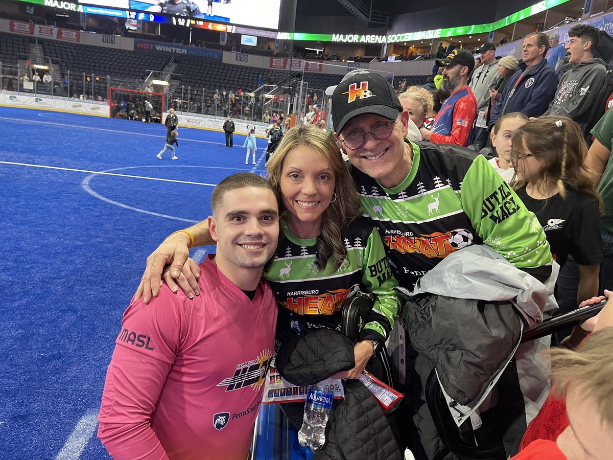 MissLibrarian tweet media