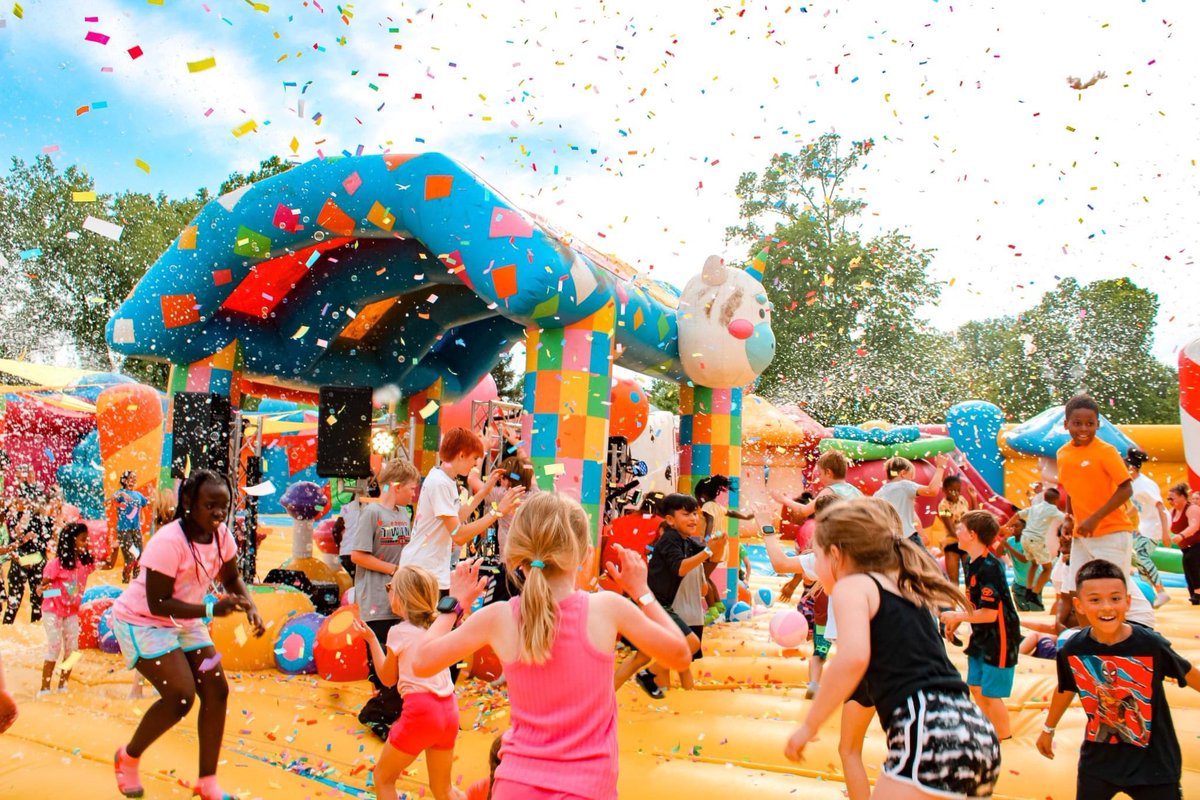 The World's Largest Adult Friendly Bounce House Is Coming to San Antonio !

Big Bounce America

2023 Dates
April 8 - 9
April 14 - 16

Helotes Festival Association

12210 Leslie Rd, Helotes, TX 78023

🎟: yureplace.com/the-worlds-lar…