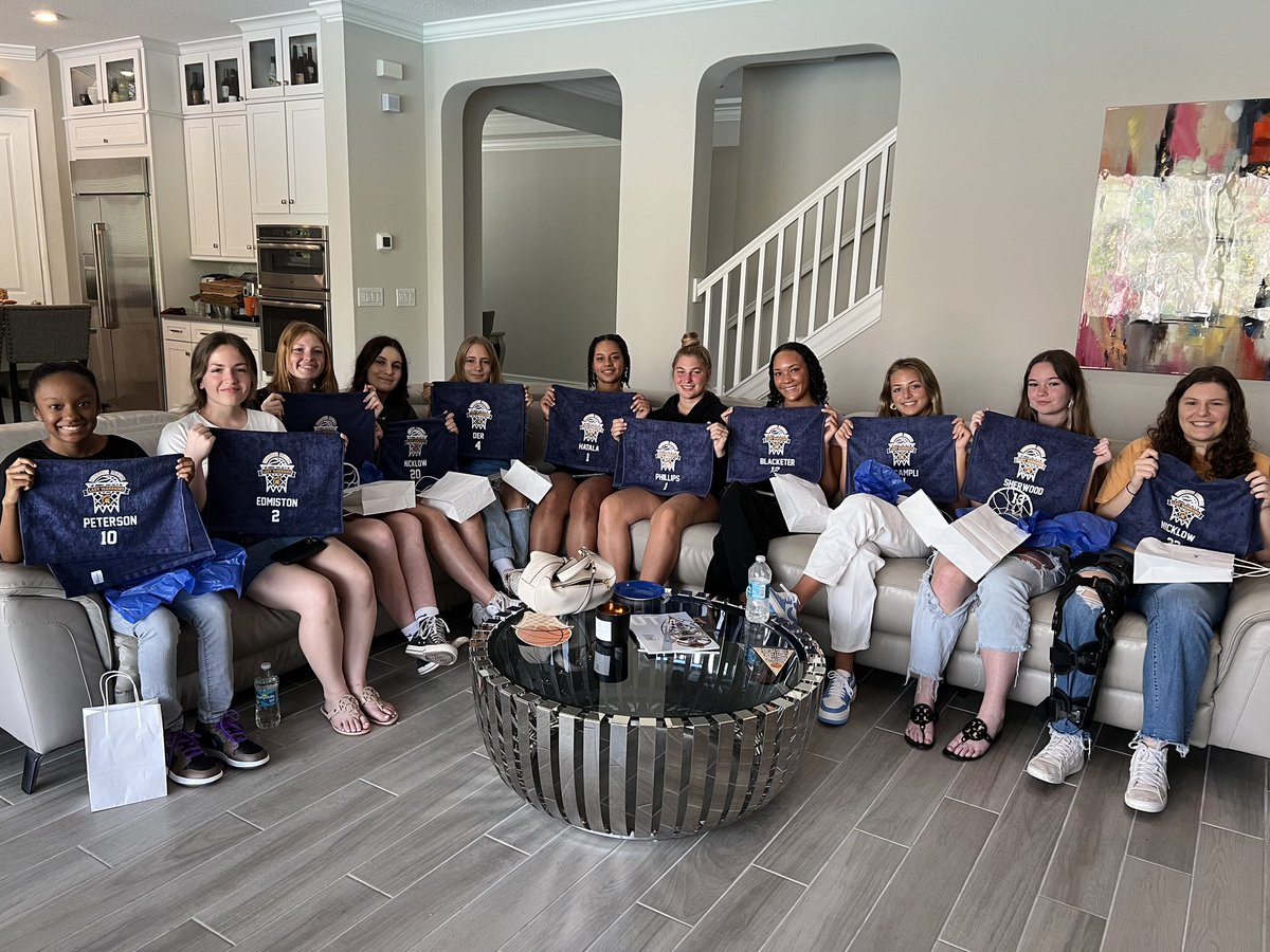 Lady Warriors Basketball tweet media