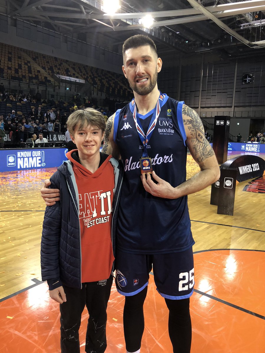 GmiG's tweet photo. โDad, one day youโll watch me on a court like this!โ @Cal_Gladiators you just inspired a generation of kids! Thank you and congratulations! #BBLTrophy https://t.co/MhYgmAdKRI