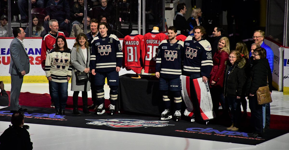 DaveJewellOHL's tweet photo. The Windsor #Spitfires honoured their three overagers on Sat night - G Mathias Onuska, F Matthew Maggio, and D Michael Renwick - prior to their game against the London #Knights. #OHL #overagers https://t.co/COs039Hx33