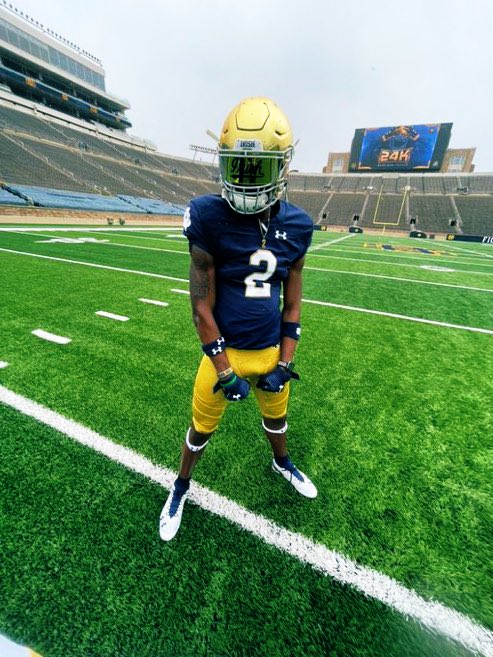FirstClassNIL's tweet photo. @FCProspects_ Top 2025 #FloridaFootball WR @jaimeffrenchjr was in #SouthBend visiting @NDFootball #GoIrish We appreciate the amazing hospitality from @Marcus_Freeman1 @ChansiStuckey @GeradParker1 & the entire #NotreDame Football Staff #WeAreFirstClass https://t.co/NCUQLOgScH