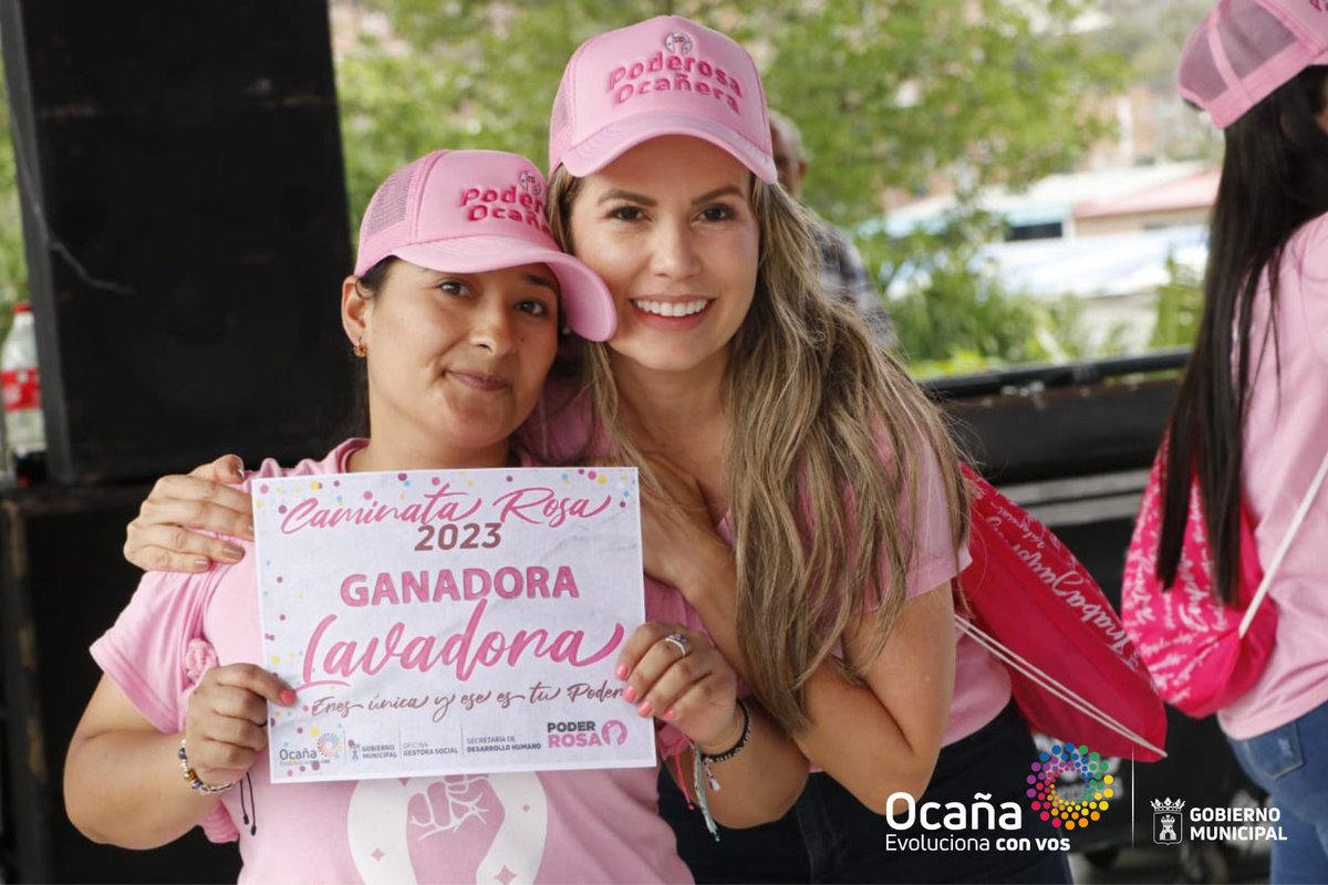 alcaldiaocana's tweet photo. #PoderRosa
Mujeres ocañeras de todas las edades participaron de los premios y sorpresas que organizamos desde el Gobierno Municipal en este gran festejo. https://t.co/8MAa6ePwuy