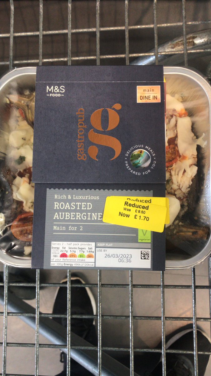 aroundin8's tweet photo. Tonight’s bargains at @marksandspencer & @coopuk ! Filet steak for £2.75 ! A Indian Meal Box from M&S with £7 off and a great deal on a M&S Collection Main Course for Two with a massive reduction ! #happyshopper #costoflivingcrisis #eatingoutofdate #yellowlabels https://t.co/PqbOweXTUf