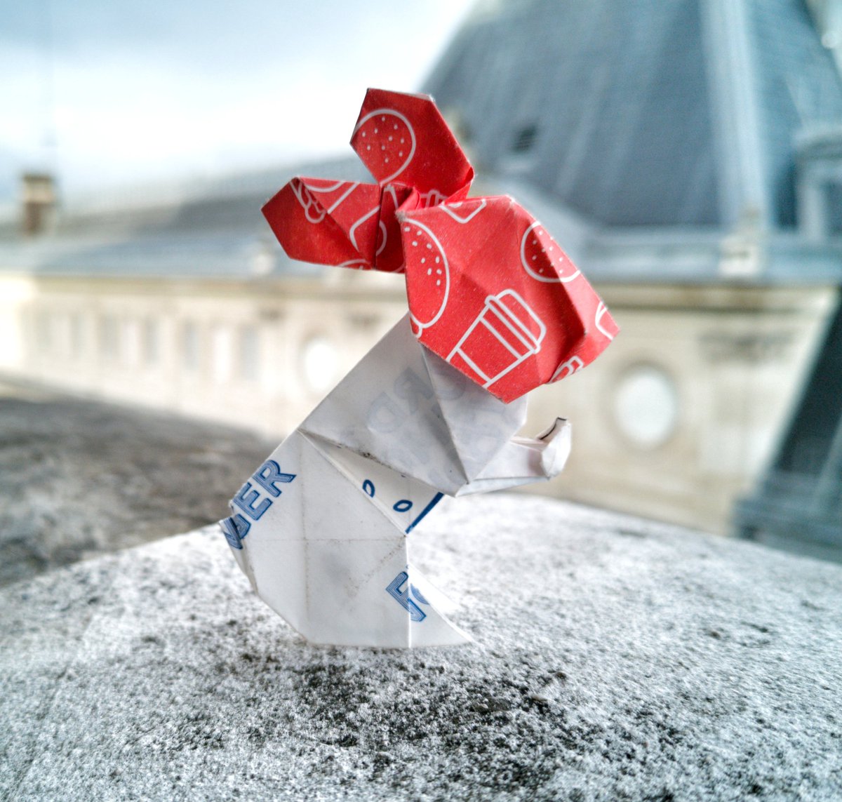 BarthDunkan's tweet photo. Dollar Bill Lady Hare.
Hase stylisé et plié par Barth Dunkan (EcOrigami).
Plié à partir d'un rectangle.
#barthdunkan #ecorigami #origamirabbit #lievre #origami #paperfolding #dollarbill #origamihare #mfpp #origamilapin #lapin #hare https://t.co/c8uceNkIxU