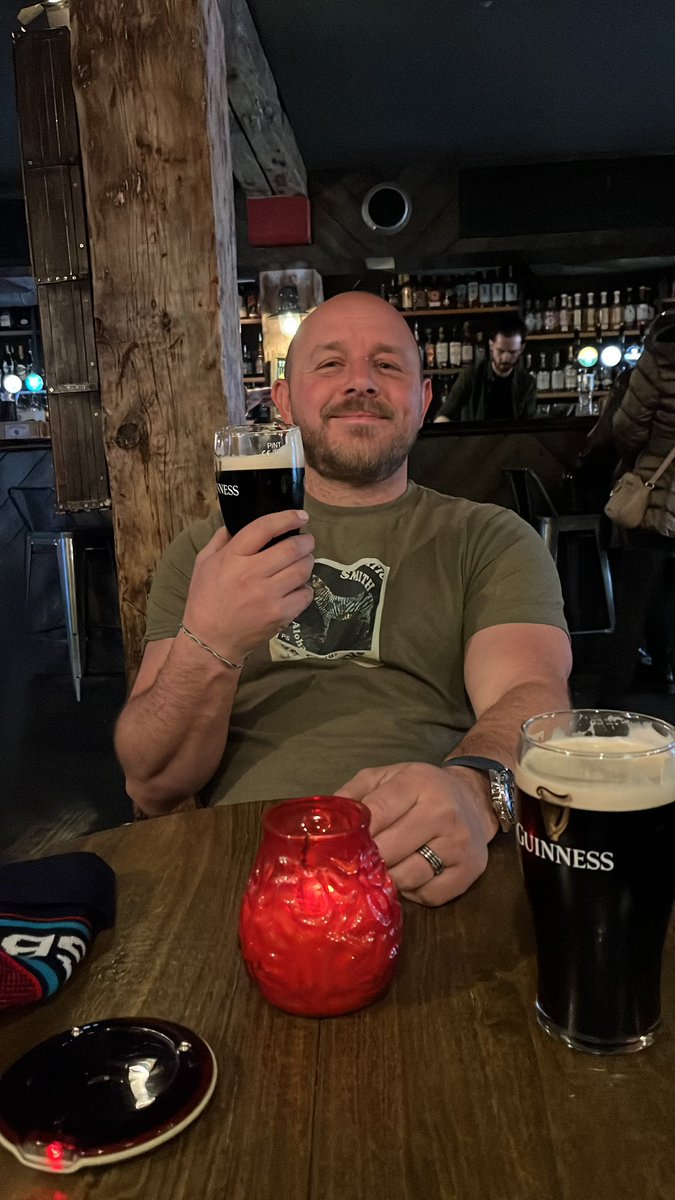 stef9lieb's tweet photo. Belfast you never disappoint! Good to see you buggers @craignewby6 @roddygrant #idiotproof https://t.co/GDVRsbBdM2