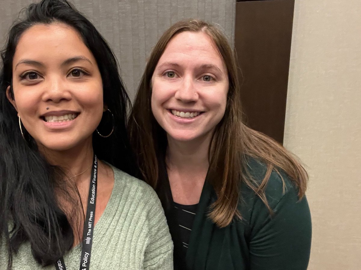 LizAritonang's tweet photo. Fave parts of my first @aefpweb conference: 
- Working for the BEST Exec Director #Lydia
- @utexascoe sightings 🧡
-  Meeting ppl! Esp my fellow Indonesian @riandjita 🇮🇩
- #quant4what meetups &amp; OFC..
- 1st time presenting a poster MAJOR SHOUTOUT to @GandaraDenisa for trusting me https://t.co/tk5xqk8Xiv