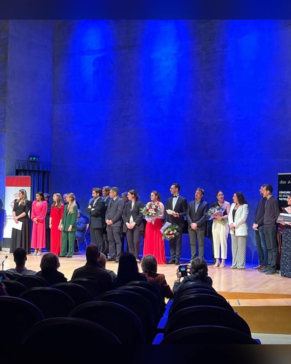 I have no words to express my gratitude towards the CIM #InternationalCompetition for the #1stPrize. Bravo to each of the competitors, #incrediblemusicians. Thank you also for the special prizes such as“Invitació a Primer Palau”,“Premi Esta Spain” and “Premi Brotons i Mercandal”.