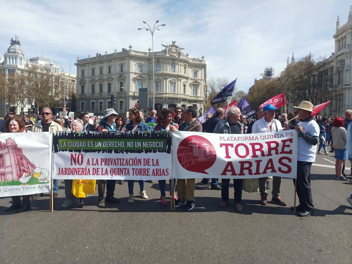 NO a la cesión de la Quinta a entidades católicas y ultras.⛔ 🕍
NO a la privatización de la Jardinería 🌳💚
Por una Quinta de gestión pública, social, participativa, agroecológica y regenerativa. 🧑🏻‍🤝‍🧑🏾👭👫🏿👬👨🏽‍🤝‍👨🏿