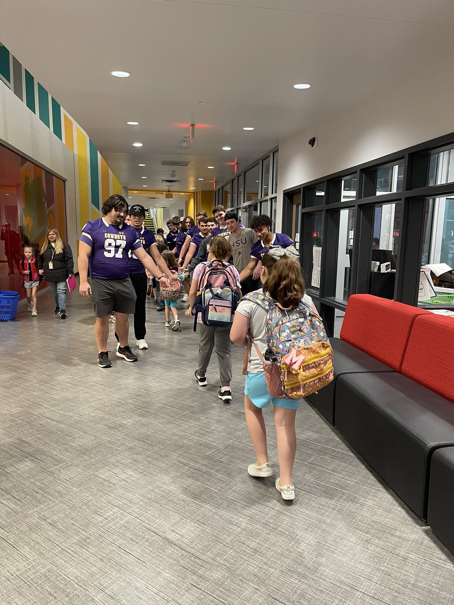 GL_Martin82's tweet photo. “We should use whatever gifts we have received, to serve others endlessly.
As faithful stewards of God’s grace in its’ purest form.”

1 Peter 4:10

Thanks again Austin Elementary for letting the Cowboys come out for #HighFiveFriday ‼️ https://t.co/9Lq4B80Mhy