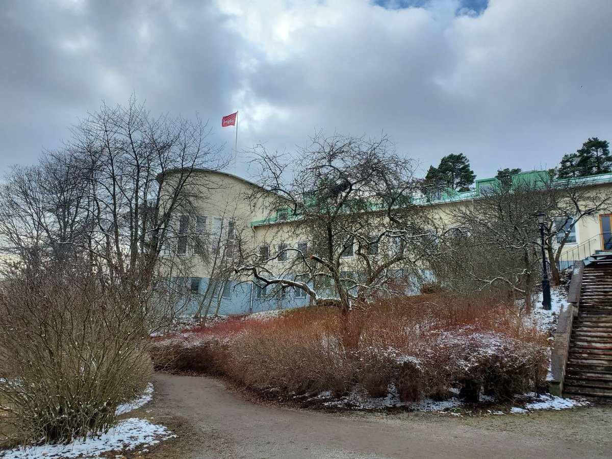 vchernavskikh's tweet photo. Professional update: excited to announce that I am starting a new job as a Research Assistant with the @SIPRIorg WMD Program. Very grateful for the invaluable experience gained at CENESS over the last (almost) 3 years. Looking forward to new opportunities at SIPRI. https://t.co/Hv6pDkYFsN