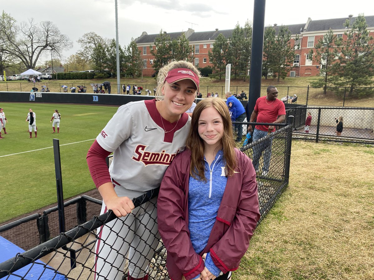 Michy1185's tweet photo. Hayden: “Mack Leonard touched my shoulder, I’m not washing my shoulder ever again” 😂 Love the fact my kid loves the FSU softball ball team and their First Baseman Go Noles! @FSU_Softball @mackleonard31 https://t.co/AVgawTLOZs