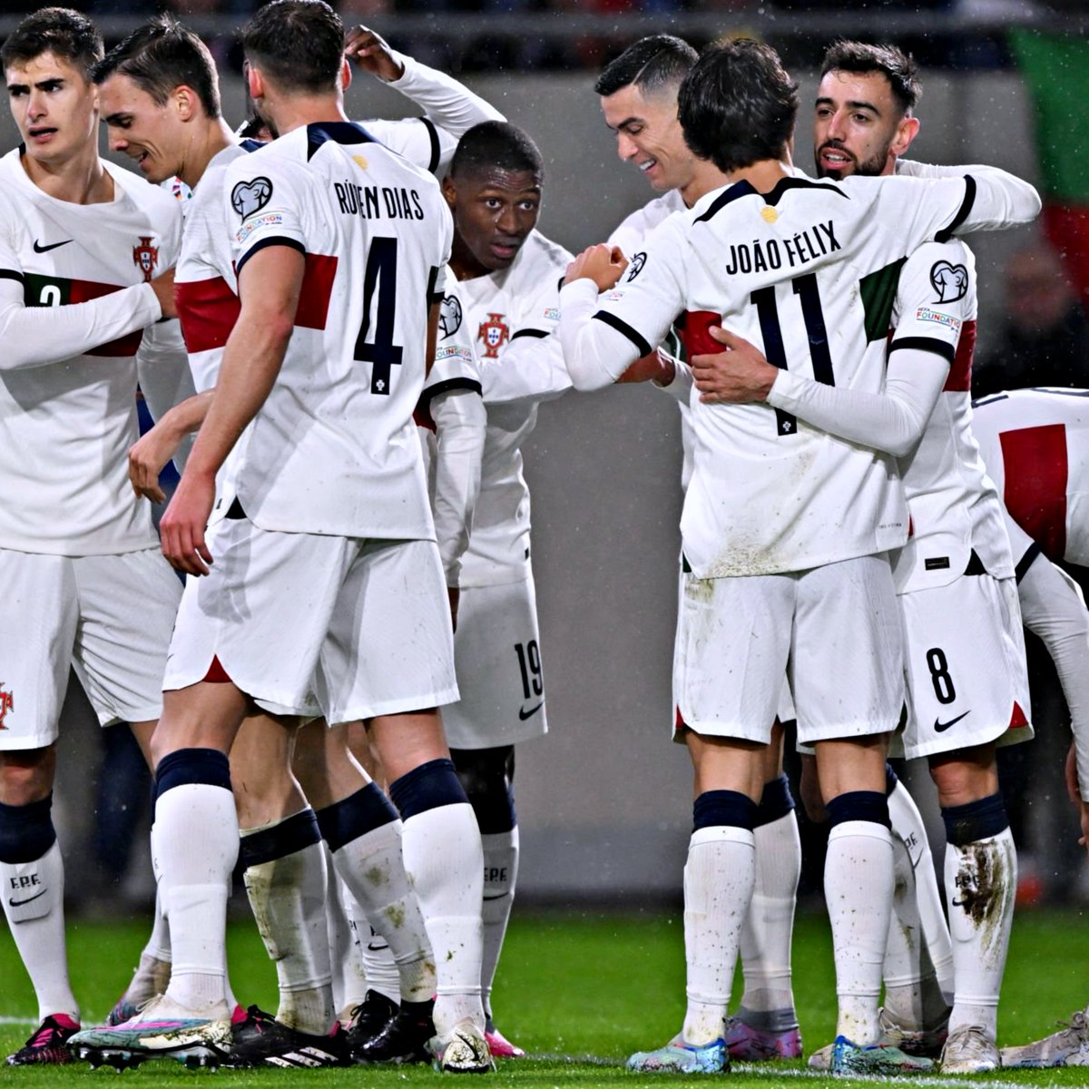 RF: Luxemburgo 0-6 Portugal

Mais uma goleada e liderança isolada no grupo 👊🇵🇹