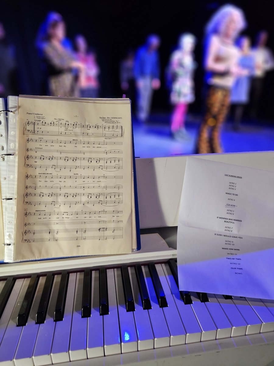 onurorkut's tweet photo. Did you know I work as a #freelance #musician #musicdirector #accompanist and #musicalTheatre coach ? Tonight I was at the keys for @MADmerseyside 's musical theatre participants... 😀 what better way to spend a #Sunday? https://t.co/iuHju7hNPe