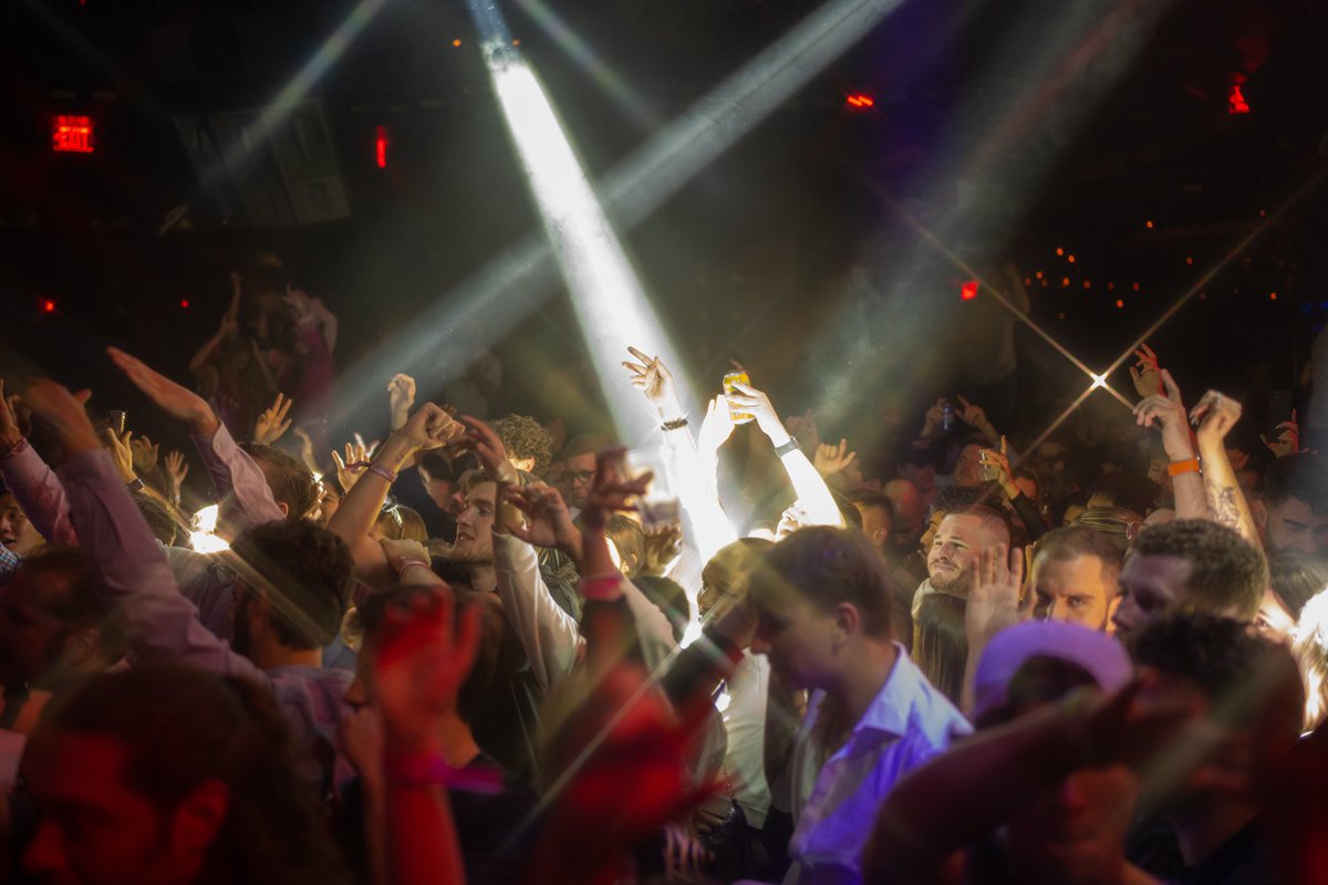 koollmike's tweet photo. Weekend club moods ✨ https://t.co/KxQH4sZqCS