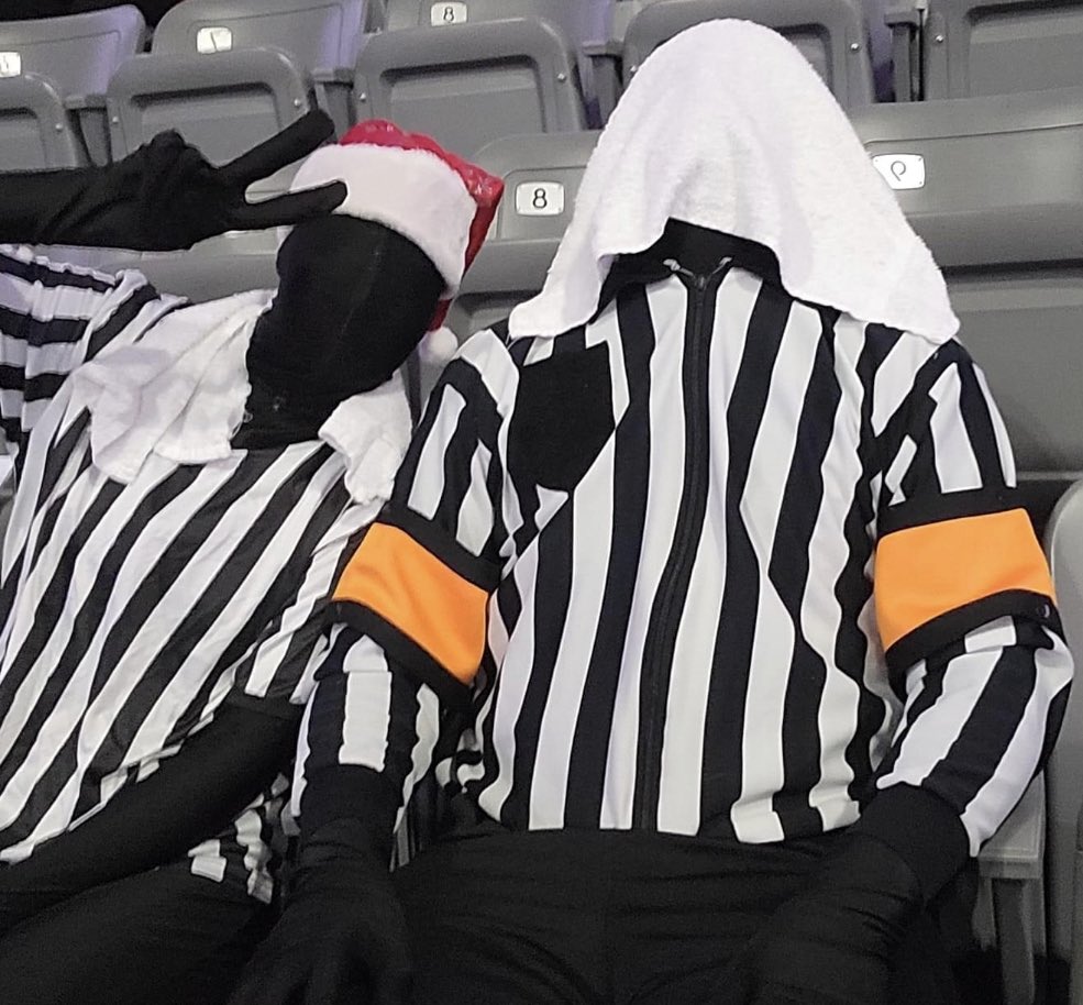 MysteryRefs's tweet photo. March update: Shame bell is still broken. We’ve taken it to a “shame bell specialist” to see if it can be fixed. https://t.co/YpuL0l35jQ