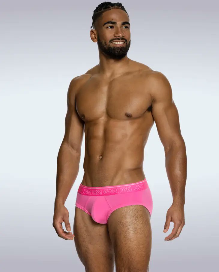 New stock! We've just added these STUNNING pink briefs & jocks from #GarconModel as well as some HOT harnesses! Check them out plus our other new arrivals from #ClubSeven & #Lure @ dsunderwear.com/collections/al…
