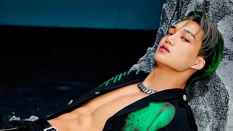 exochartstats's tweet photo. KAI's "Rover" (13 days) becomes the fastest song by an SM Male Artist to surpass 10 million streams on Spotify, surpassing EXO's "Don't fight the feeling". (15 days) https://t.co/op3G4UaLax