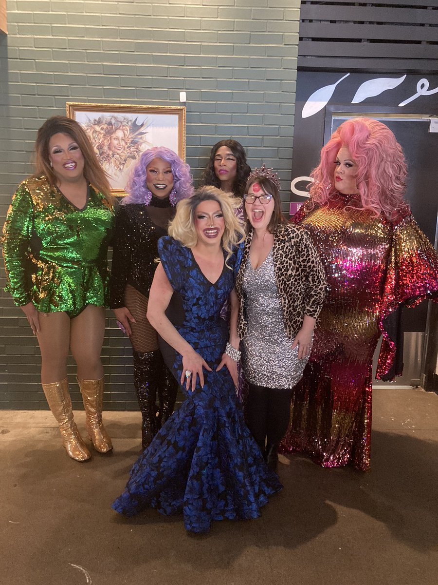 I am Lena’s mom tweet media