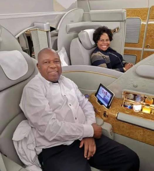 BMrehwa's tweet photo. @MadzivaNehemiah They live a life of extreme luxury in the midst of poverty #ZanuPfMustGo https://t.co/29RUF6XONZ