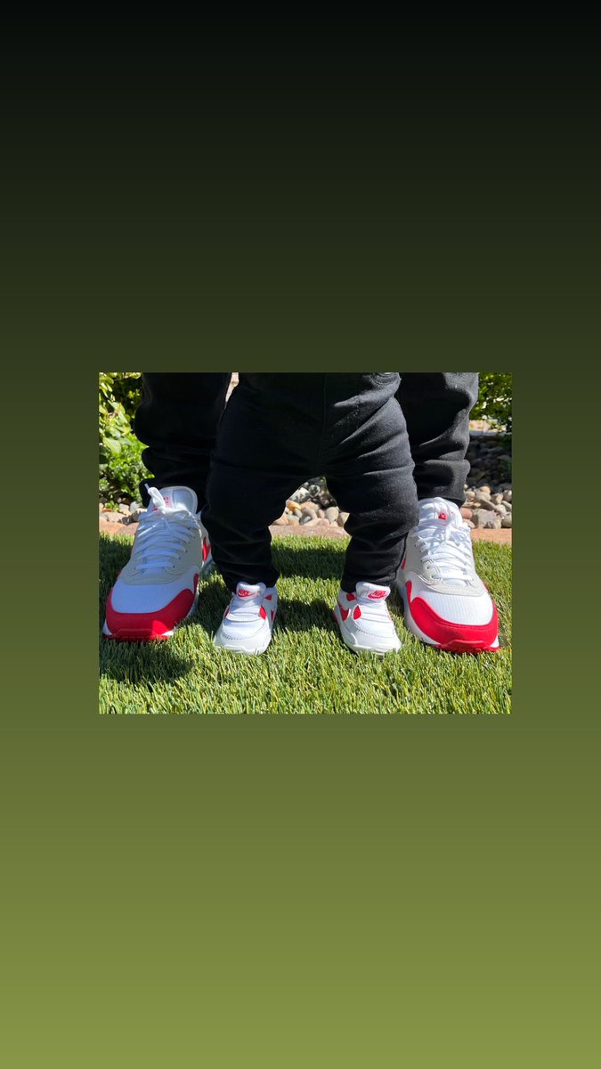 its_hypedd's tweet photo. air max 1s &amp; 90s are definitely a heavy hitter in our rotation! #airmaxday #atmoscollectorsclub https://t.co/pQUp8gNnGS