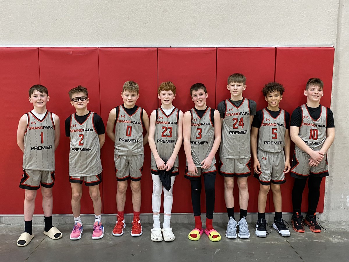 Dustin Smith tweet media