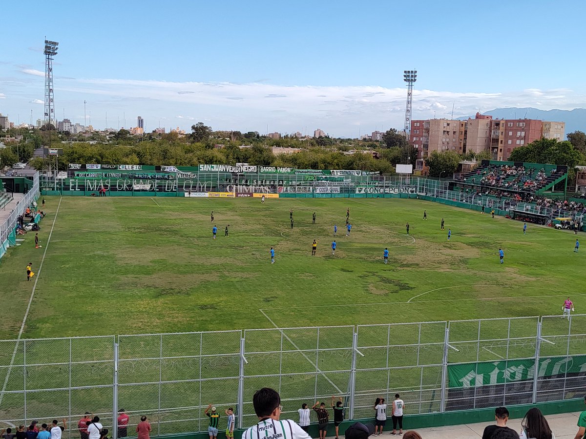 FernanditoSMSJ's tweet photo. #SanMartinSJ 
#EstudiantesRioIV 

#Vamosverdinegro  💚🖤 https://t.co/INnp6joAQ2