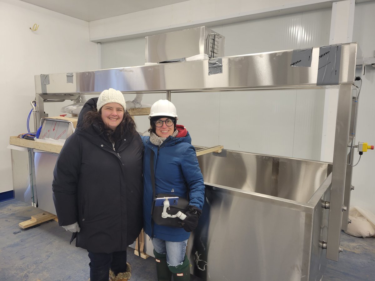 benloewith's tweet image. It's been a long road to get @SummitStation on track but we're almost there! We started w/ the idea of a small vending machine in the milkhouse &amp;amp; ended up here!👀 By summer we should be ready to start home delivery of glass bottled milk to #HamOnt.