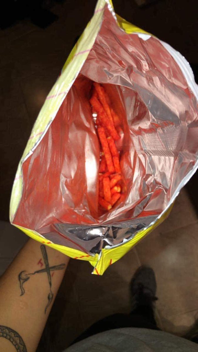 FredoInDaCut995's tweet photo. “Imma save the rest for later”

The rest: https://t.co/f1pnV8B3xY