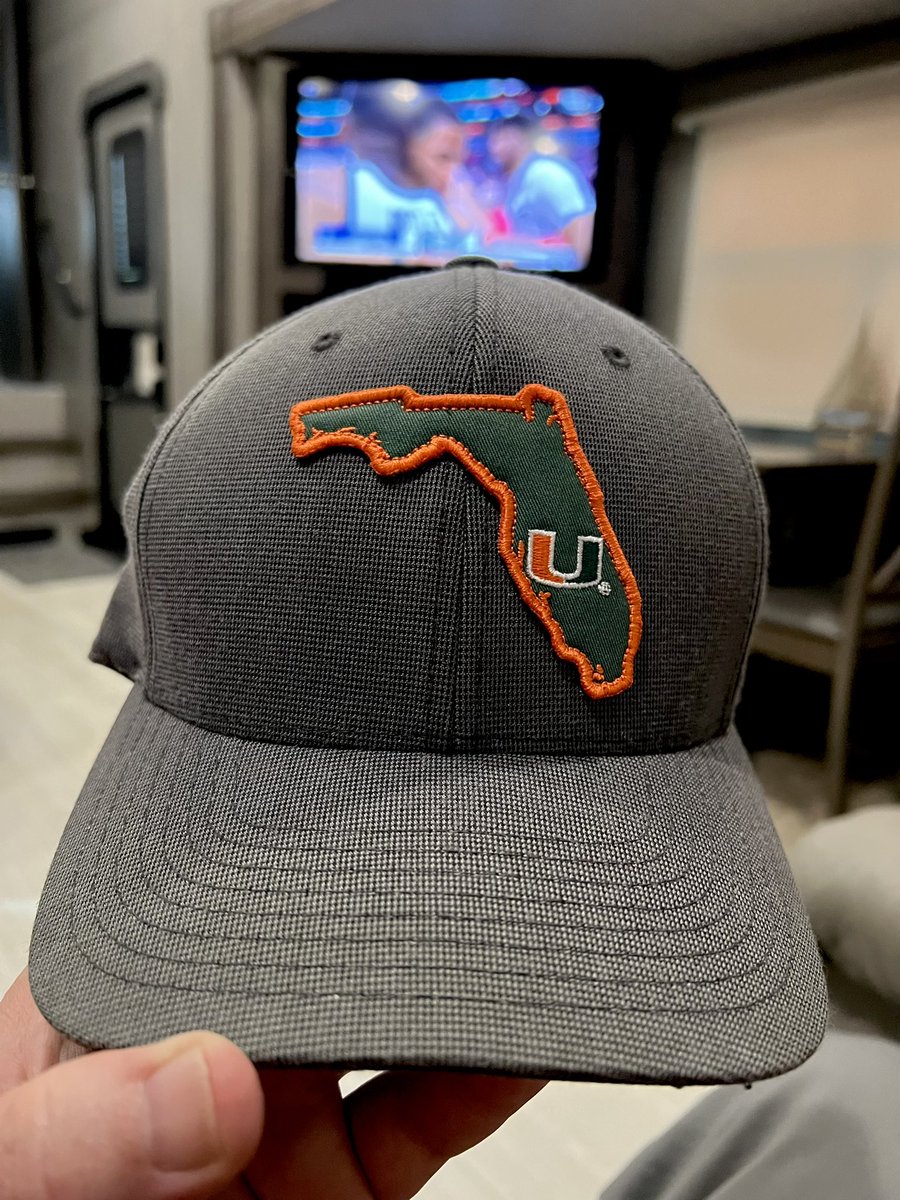 RadioDjRoadDogg's tweet photo. #5 Miami Hurricanes vs #2 Texas 

#Elite8 #MarchMadness 
#ItsAllAboutTheU 🙌
#LetsFkinGo!!!! https://t.co/nogsofITH0