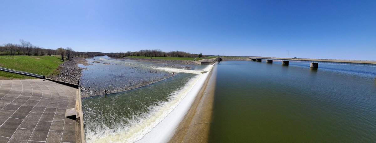 vdstaff58's tweet image. #RendLake #Spillway today 👍👍
