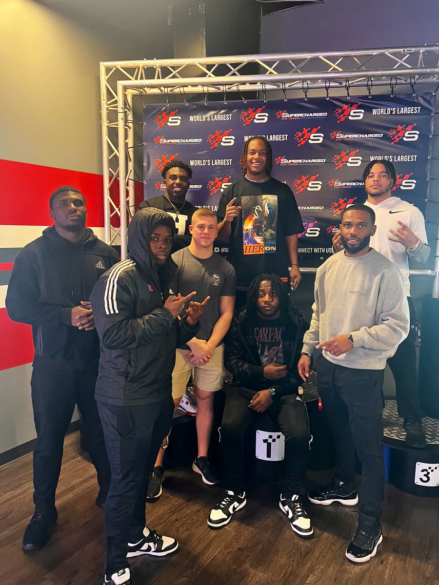 CoachShaw__'s tweet photo. Some Pre-Spring Ball Fun With The RB’s. S/O to @kinsler15 For Finishing In 1st Place 🏎️  🏁 🪓 https://t.co/tJxHJPmxWR