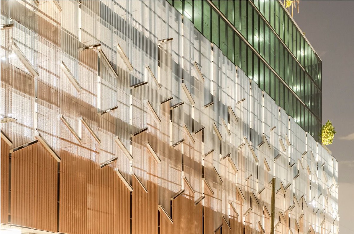 ChrisDaes's tweet photo. Nuestra gente ya no hace ventanas.  Hacen obras de arte. Wynwood 28.  @TecnoglassSA ES METALS. https://t.co/CIlk8zqMCX